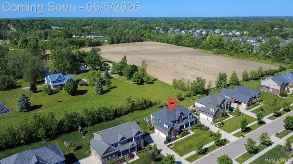 57558 Stoneleigh Drive Lyon Charter Township MI 48178