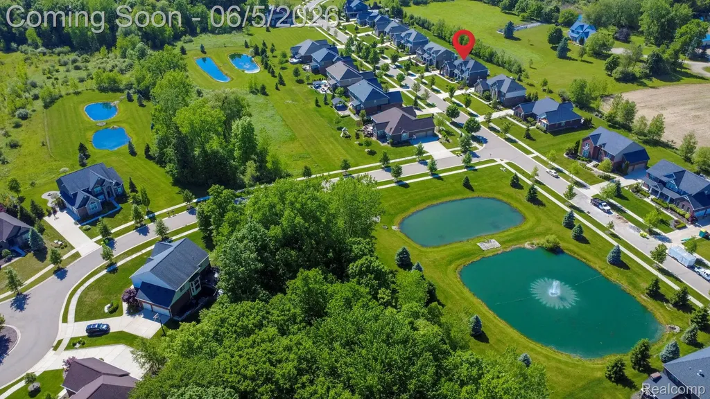 57558 Stoneleigh Drive Lyon Charter Township MI 48178