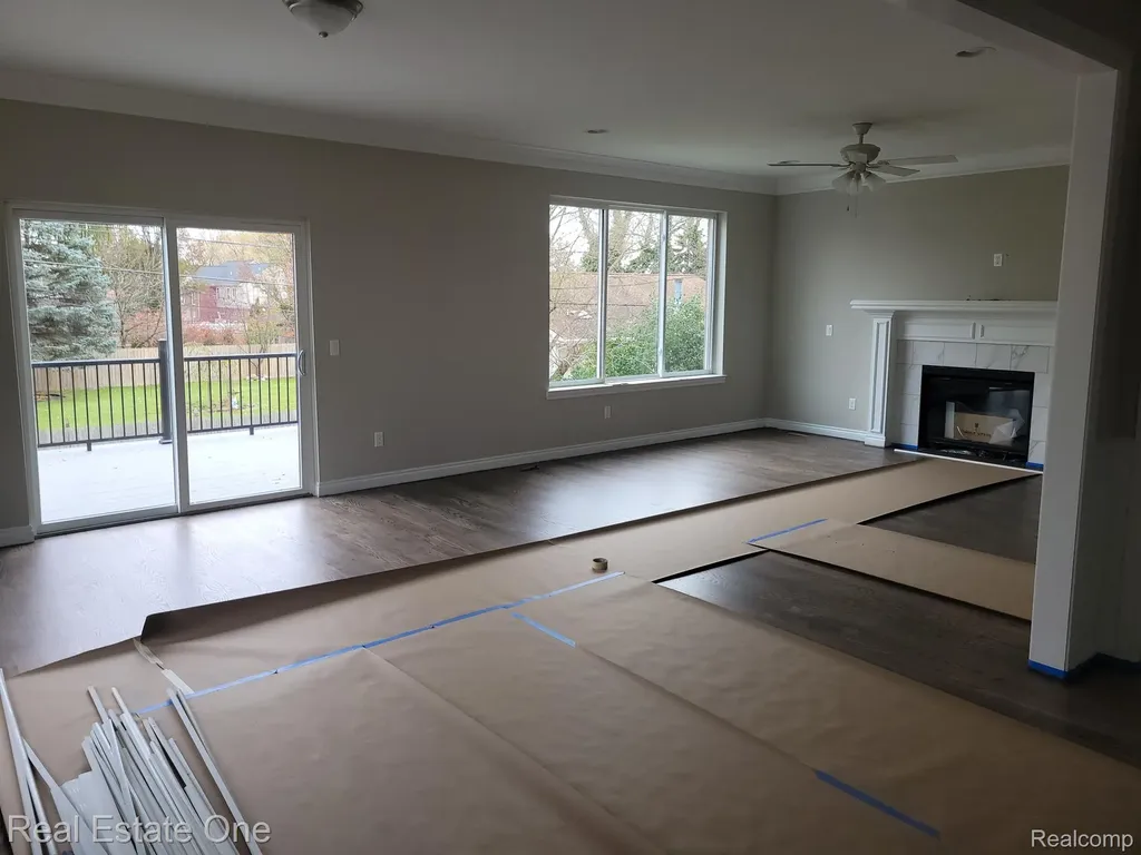 1983 Chancery Drive Troy City MI 48085