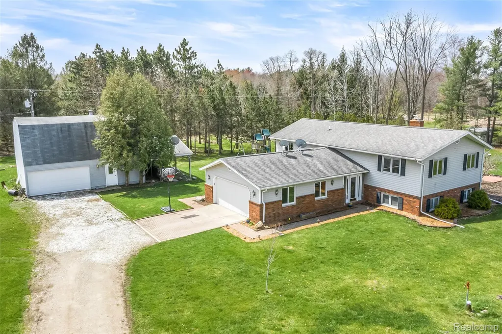 15395 Osius Road Lyndon Township MI 48118