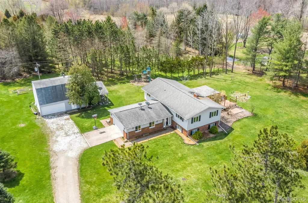 15395 Osius Road Lyndon Township MI 48118