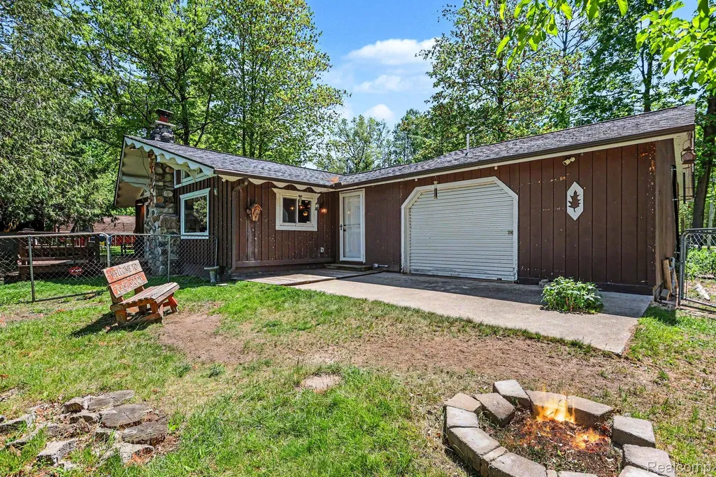 1107 Northern Trail Mills Township MI 48610
