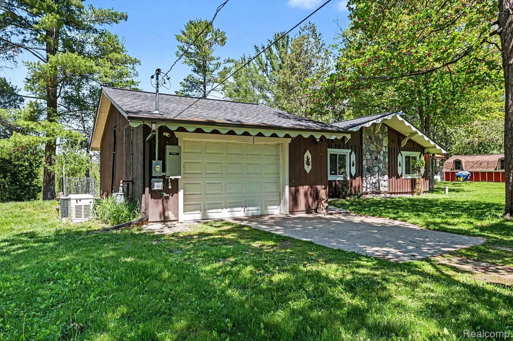 1107 Northern Trail Mills Township MI 48610