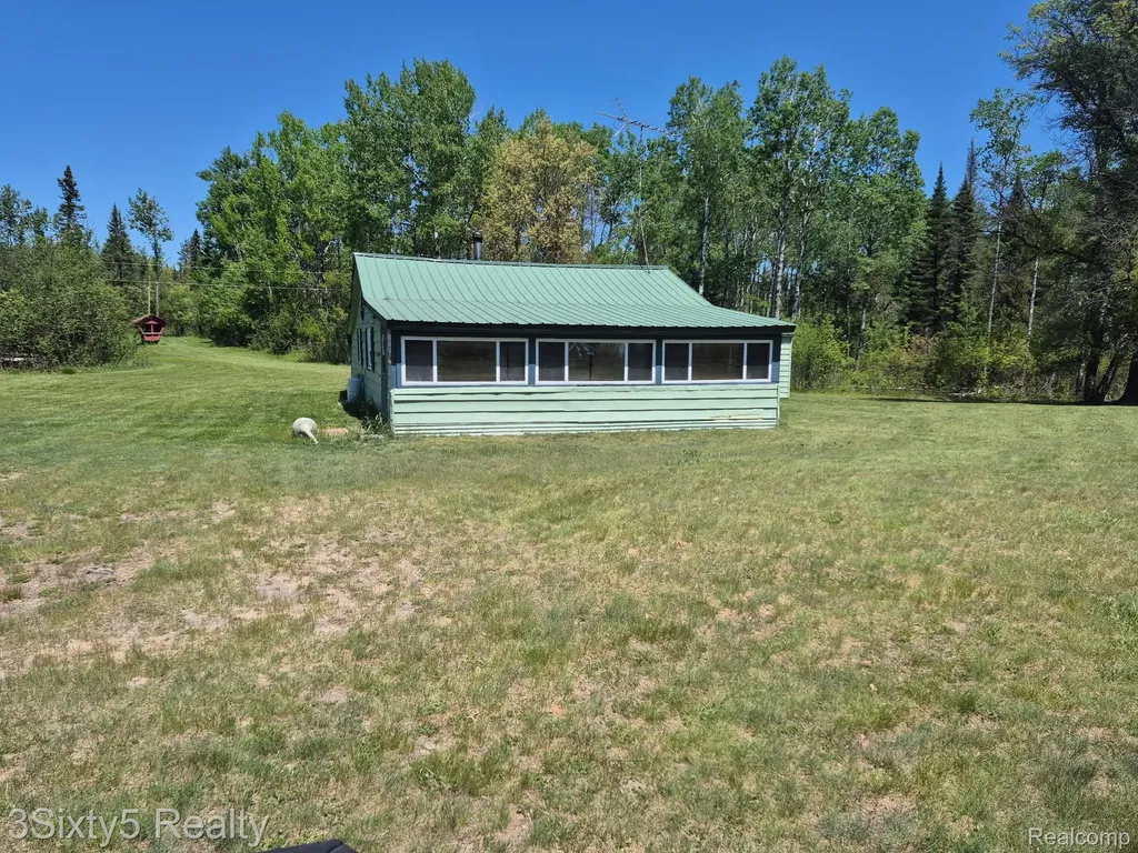 11425 Cherry Trail Lovells Township MI 49738