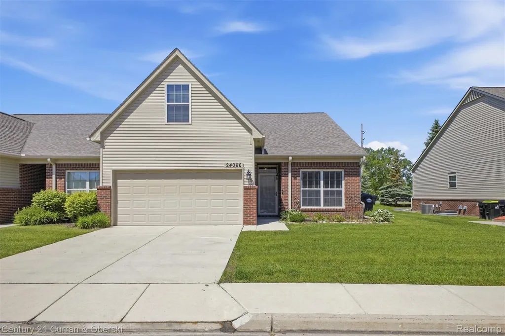 24066 Hemlock Drive Woodhaven City MI 48134
