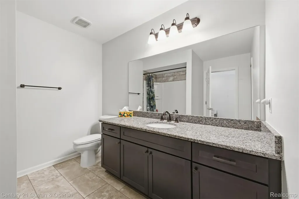 24066 Hemlock Drive Woodhaven City MI 48134