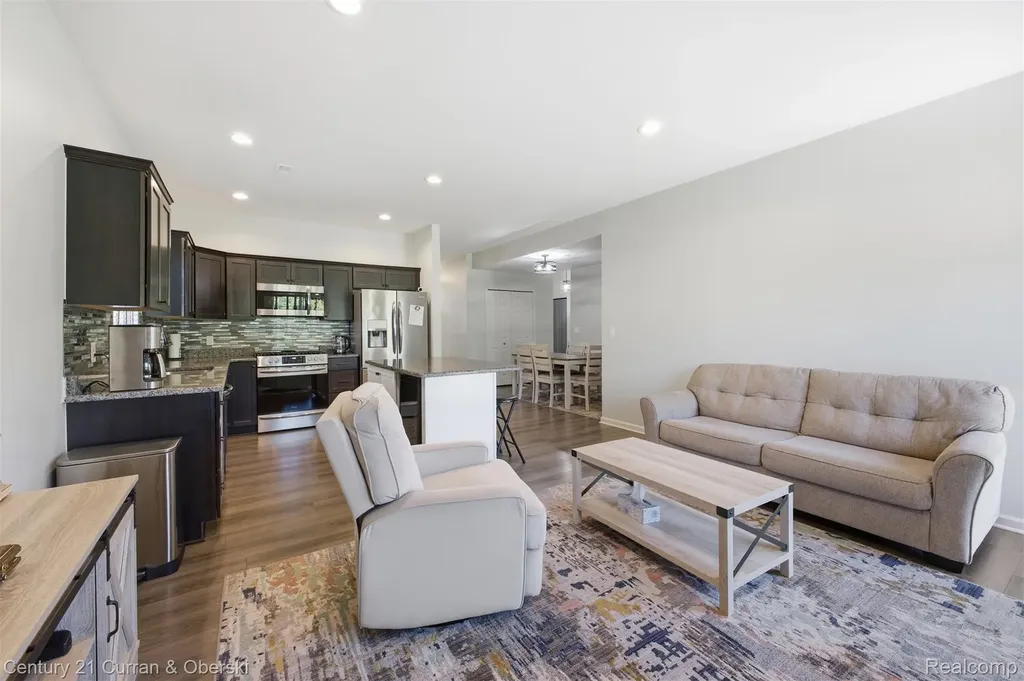24066 Hemlock Drive Woodhaven City MI 48134
