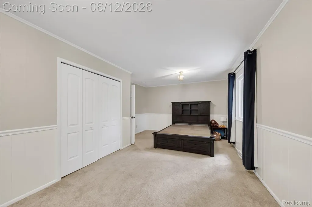 5831 Winans Drive Hamburg Township MI 48116