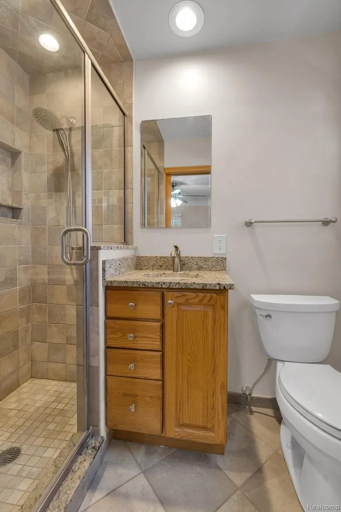 26637 Clairview Drive Dearborn Heights City MI 48127