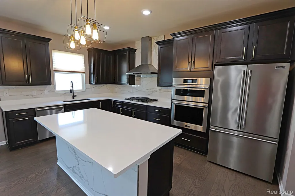 795 Ford Mill Drive Saline City MI 48176