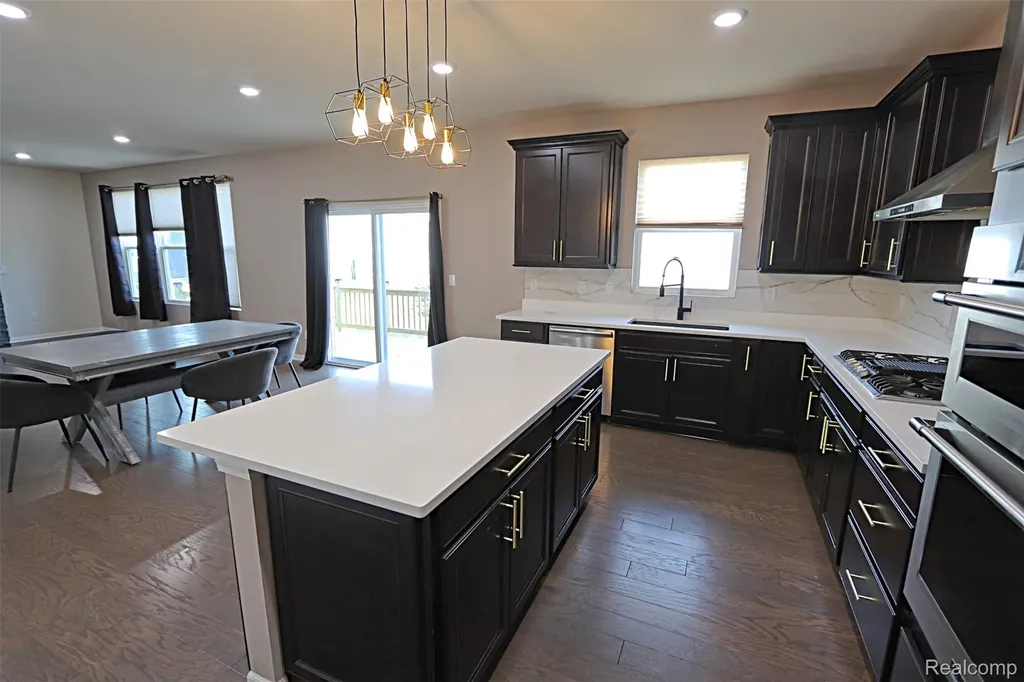 795 Ford Mill Drive Saline City MI 48176