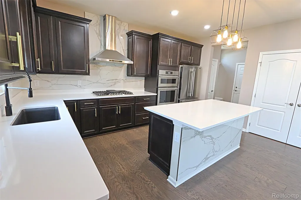 795 Ford Mill Drive Saline City MI 48176