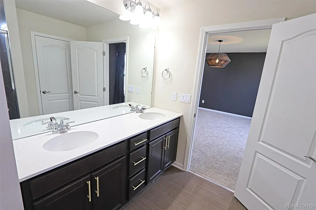 795 Ford Mill Drive Saline City MI 48176