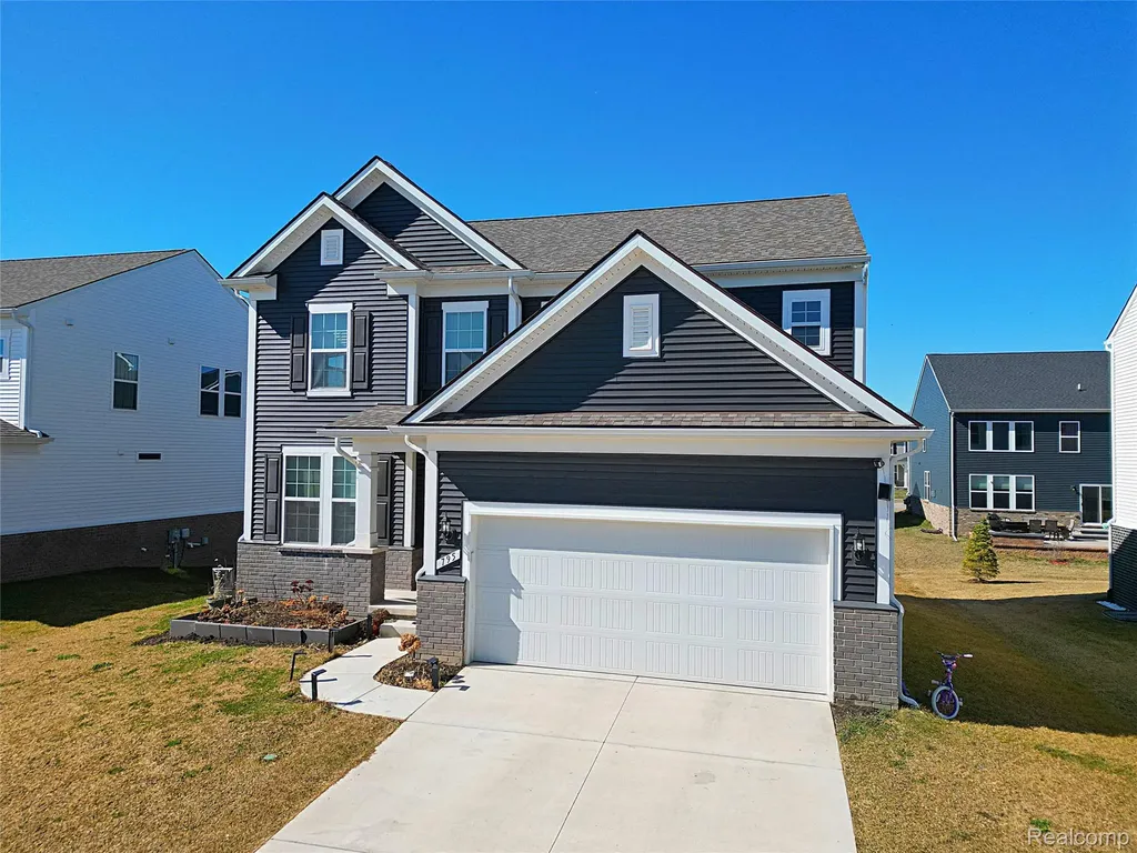 795 Ford Mill Drive Saline City MI 48176