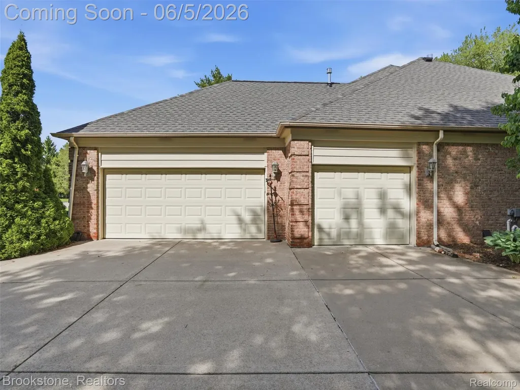 9523 Quail Ridge Run Brighton Township MI 48114