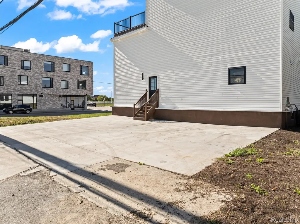 3912 4th Street Detroit City MI 48201