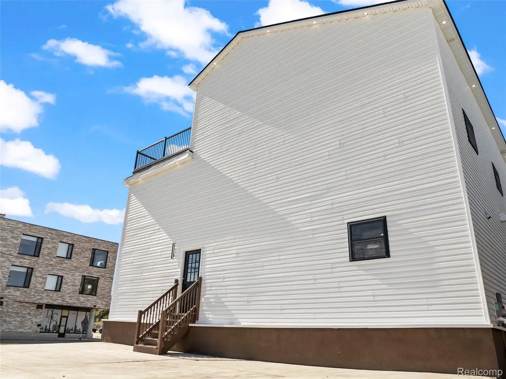 3912 4th Street Detroit City MI 48201