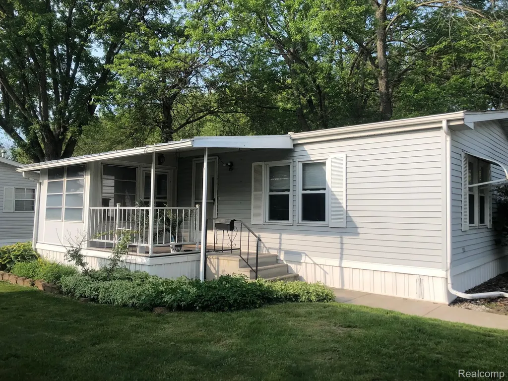 608 Holly Court Jonesville City MI 49250