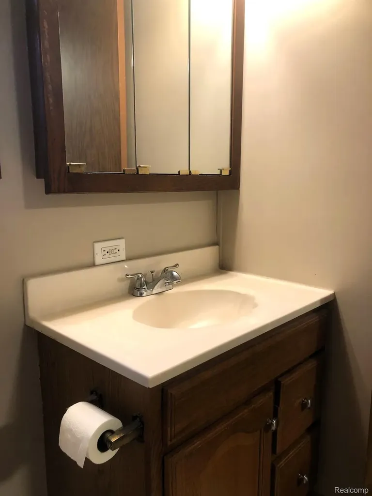 608 Holly Court Jonesville City MI 49250