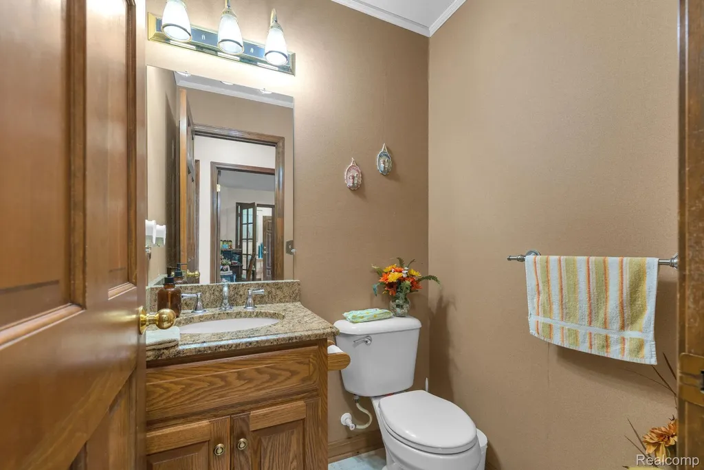 43746 Via Antonio Drive Sterling Heights City MI 48314