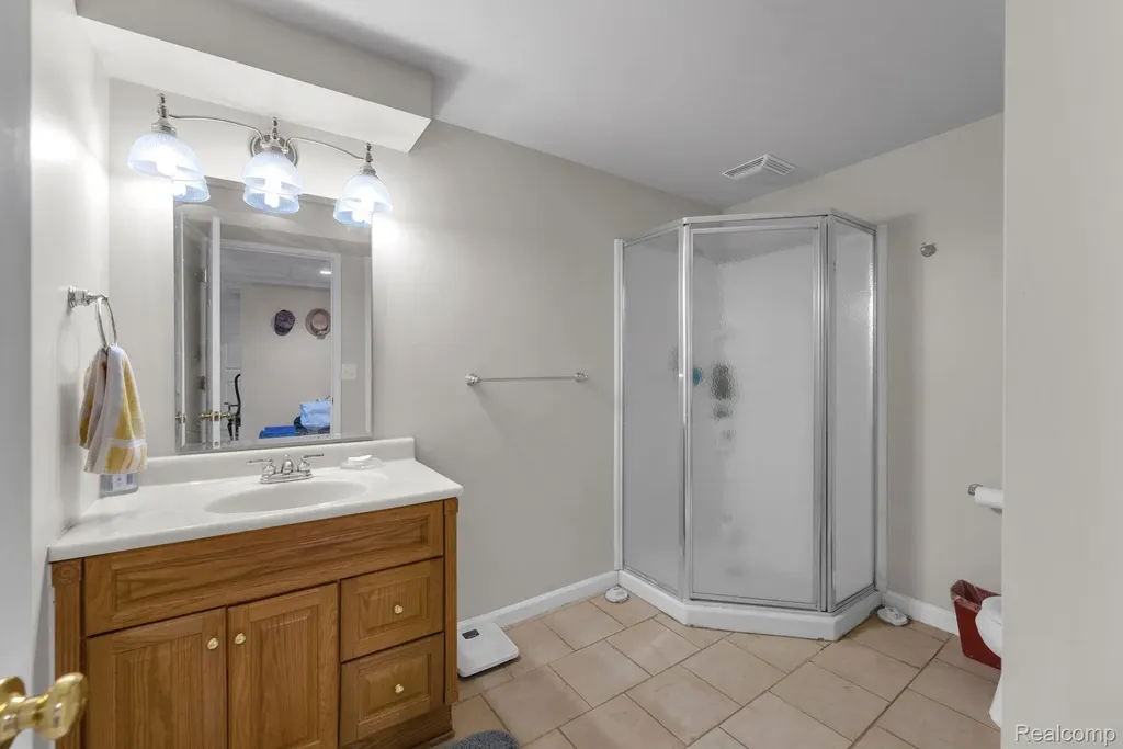 43746 Via Antonio Drive Sterling Heights City MI 48314