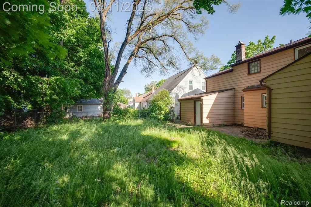2952 Clement Street Flint City MI 48504