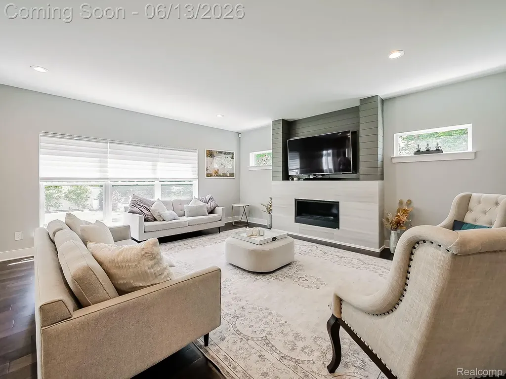 1724 Taylor Avenue Royal Oak City MI 48067
