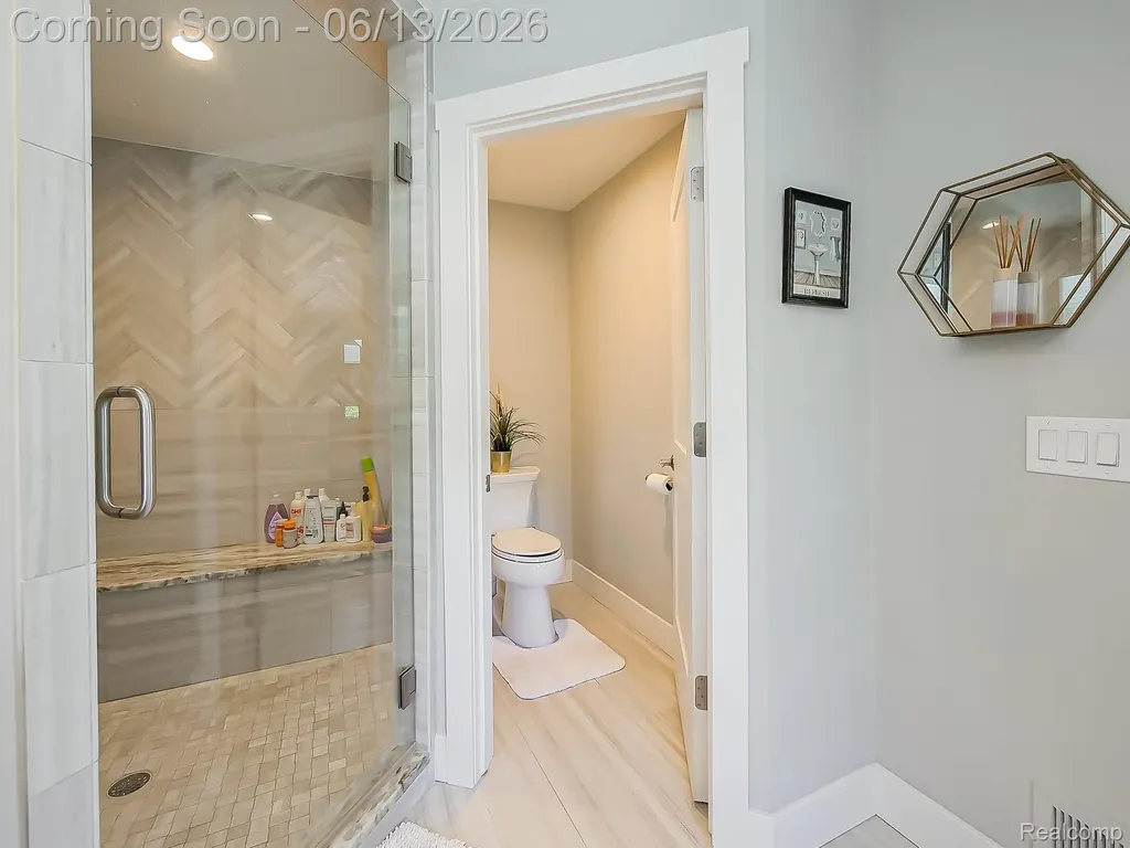 1724 Taylor Avenue Royal Oak City MI 48067
