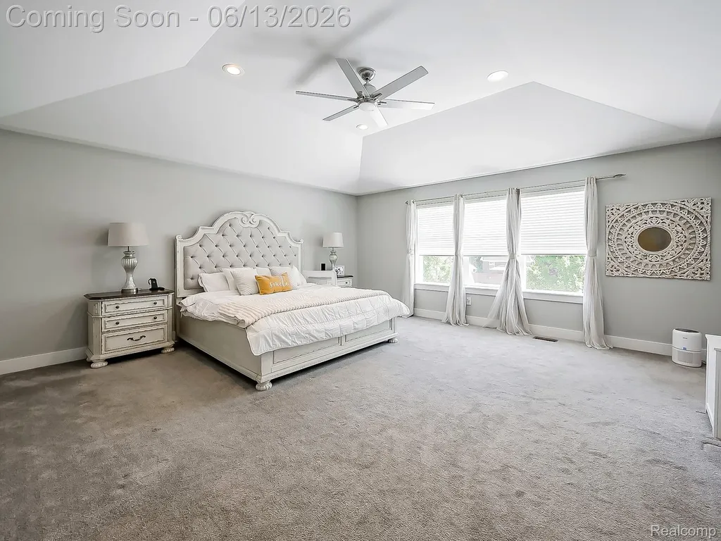 1724 Taylor Avenue Royal Oak City MI 48067
