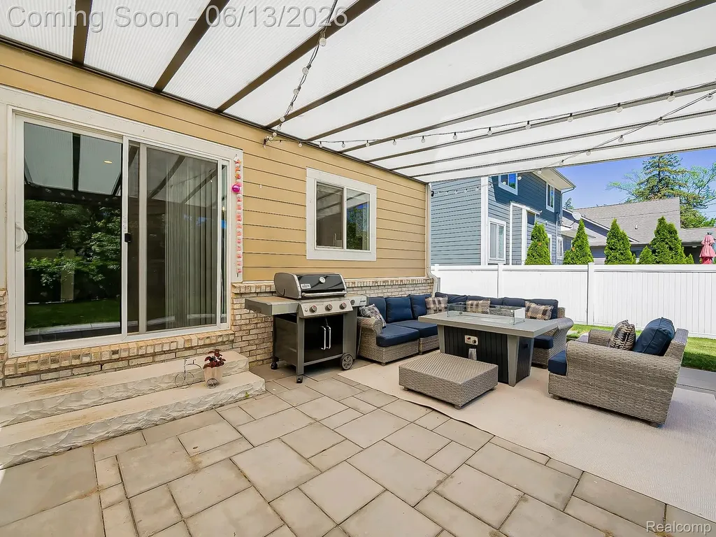1724 Taylor Avenue Royal Oak City MI 48067