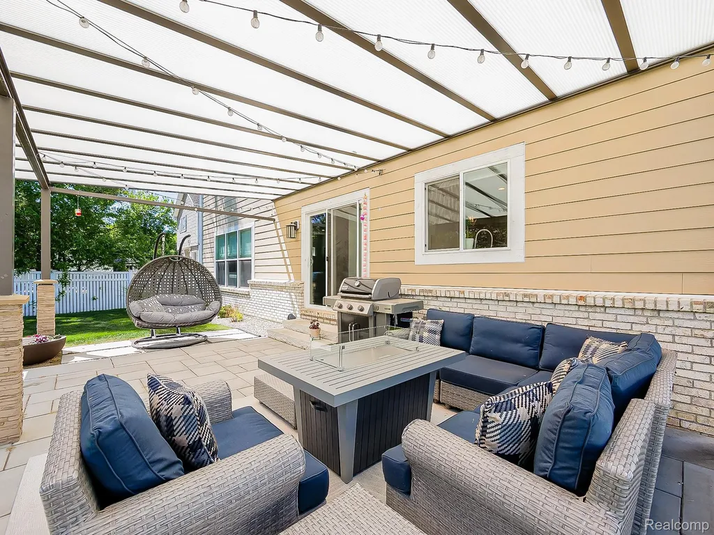 1724 Taylor Avenue Royal Oak City MI 48067