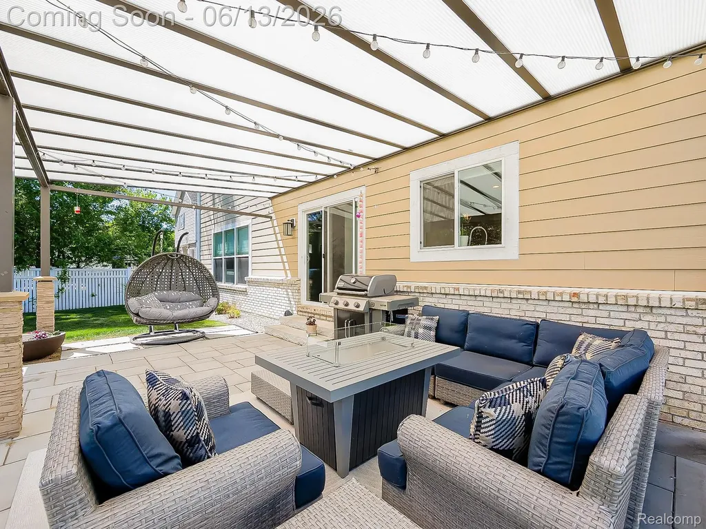 1724 Taylor Avenue Royal Oak City MI 48067
