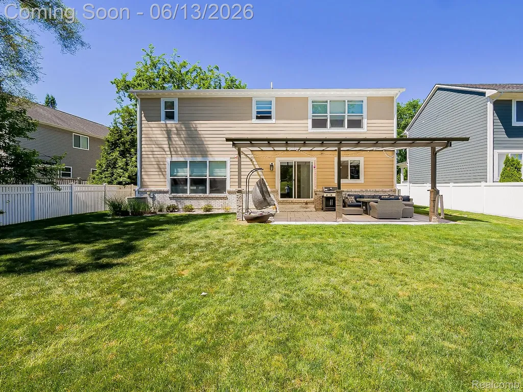 1724 Taylor Avenue Royal Oak City MI 48067