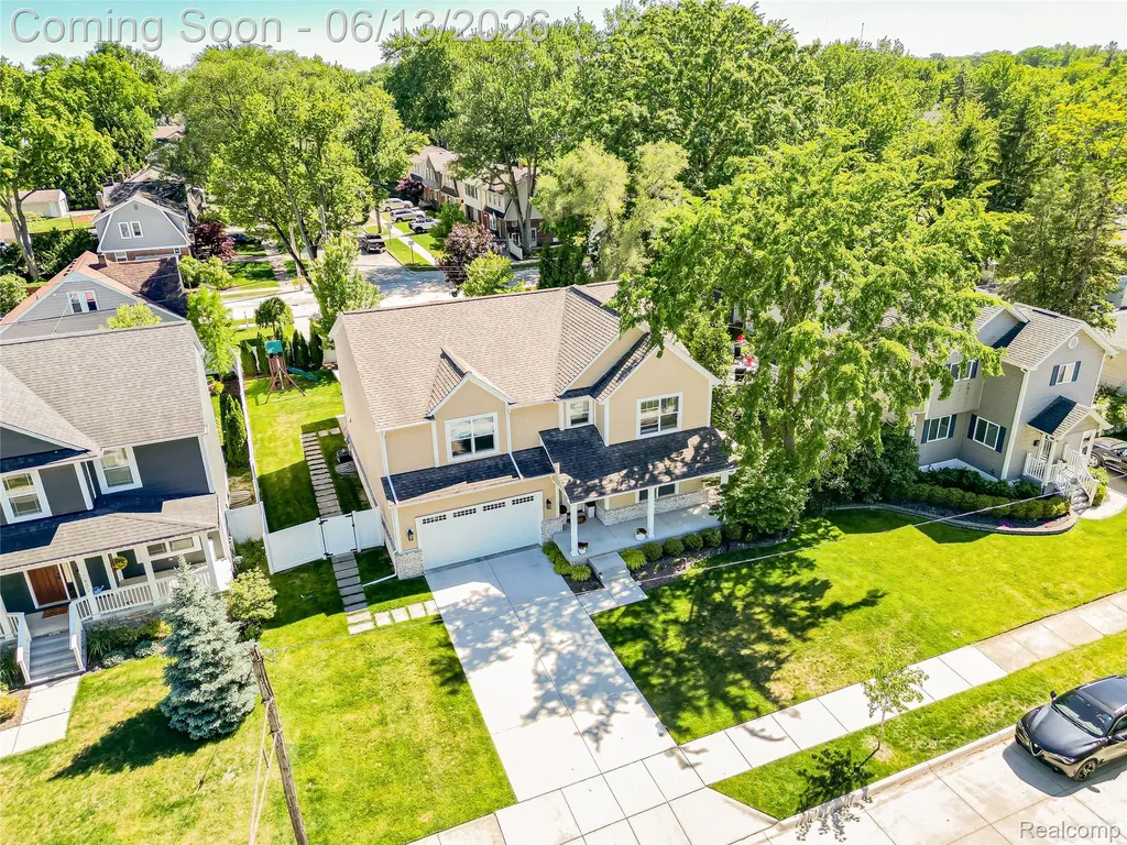 1724 Taylor Avenue Royal Oak City MI 48067