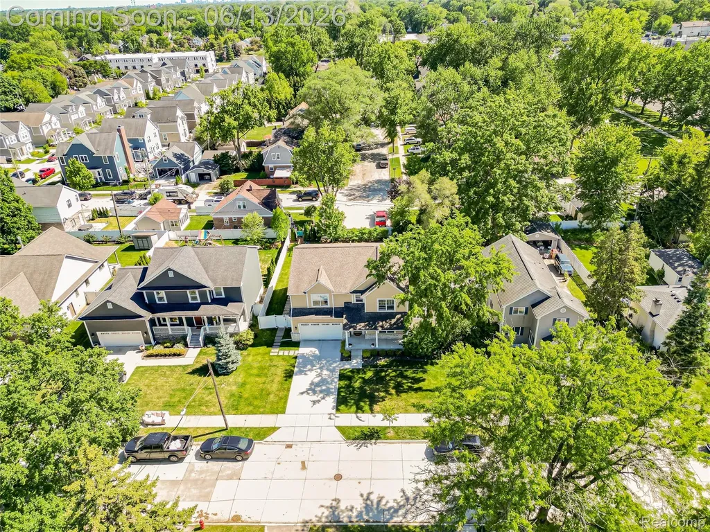 1724 Taylor Avenue Royal Oak City MI 48067