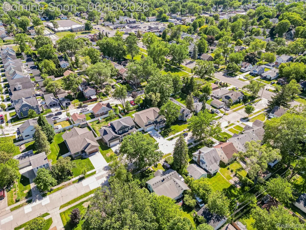 1724 Taylor Avenue Royal Oak City MI 48067