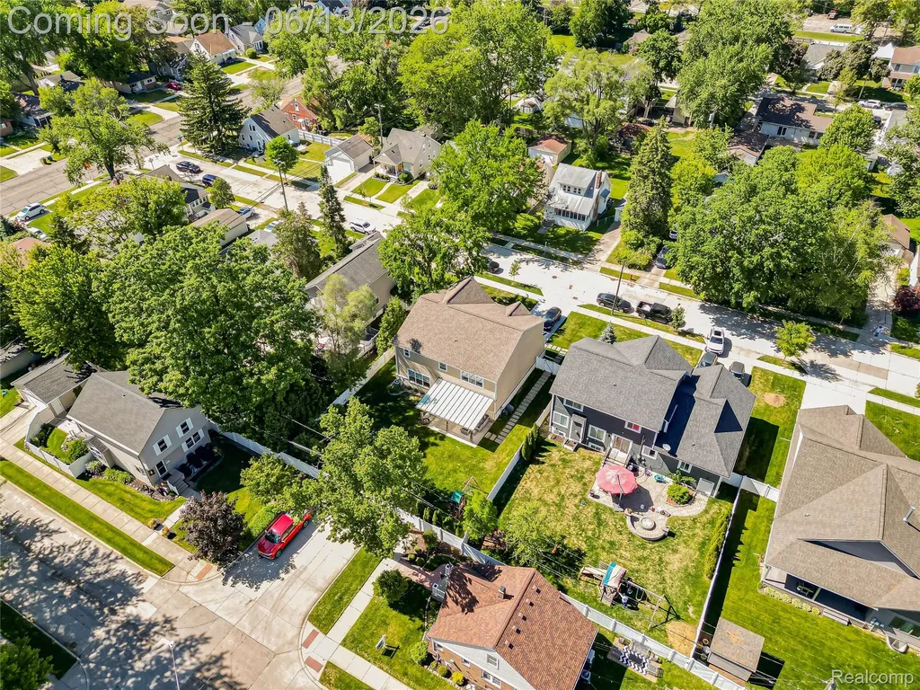 1724 Taylor Avenue Royal Oak City MI 48067