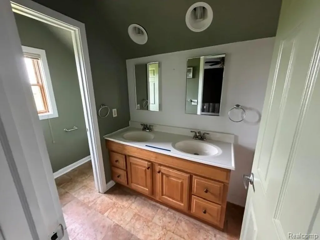 5983 Welch Road Emmett Township MI 48022