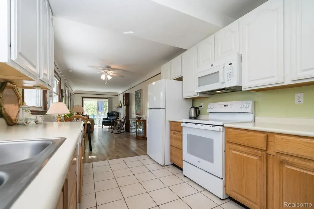 3402 Mahopac Drive Orion Charter Township MI 48360