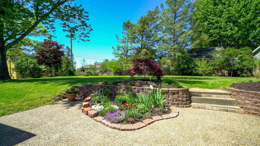 3402 Mahopac Drive Orion Charter Township MI 48360