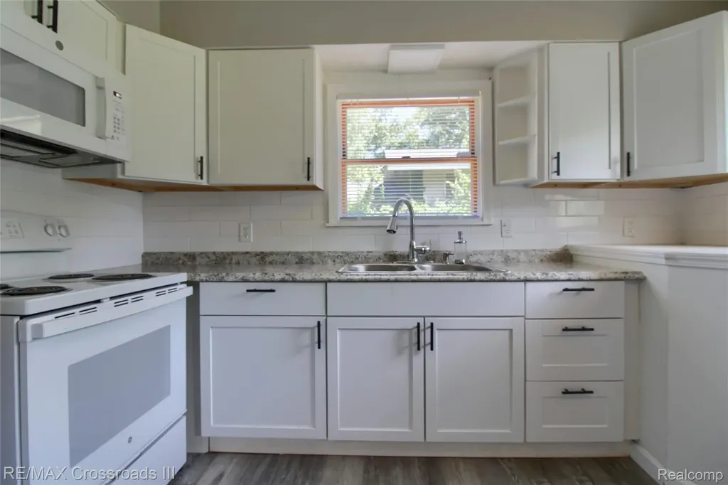 41509 Riggs Road Van Buren Charter Township MI 48111