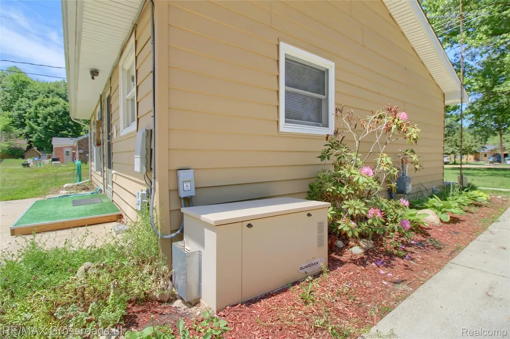 41509 Riggs Road Van Buren Charter Township MI 48111