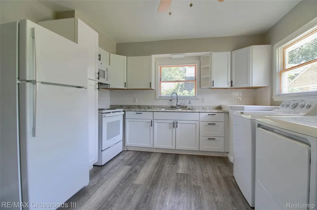 41509 Riggs Road Van Buren Charter Township MI 48111