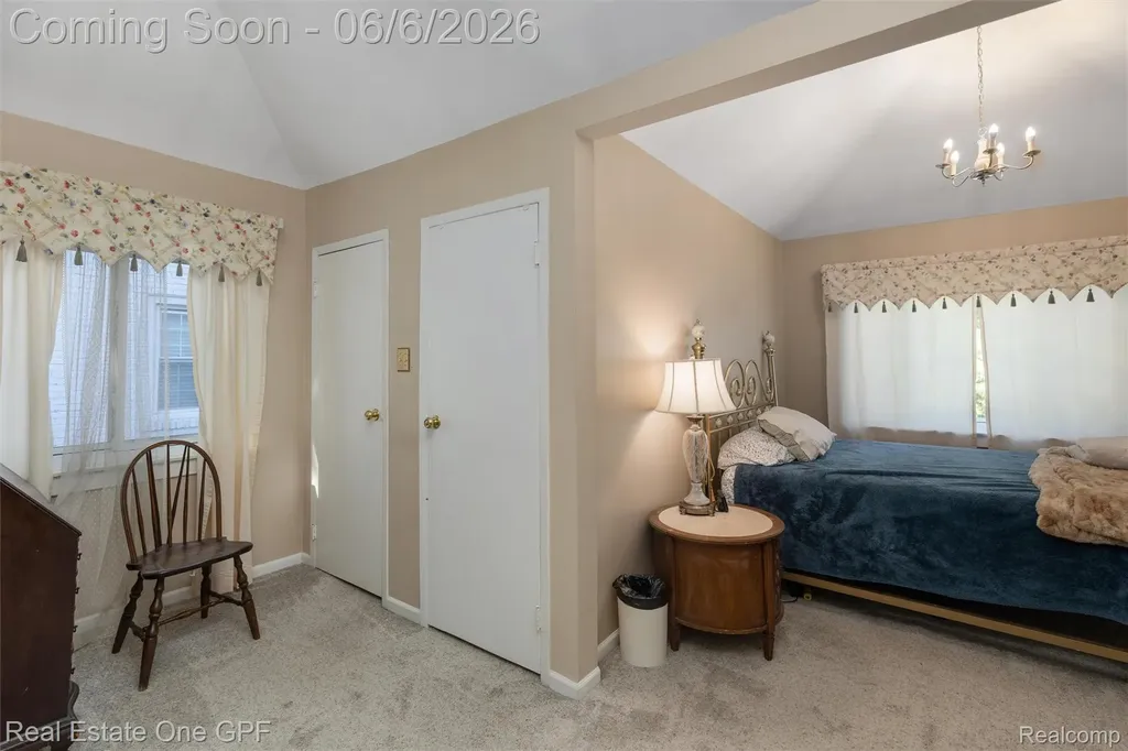957 Fisher Road Grosse Pointe City MI 48230