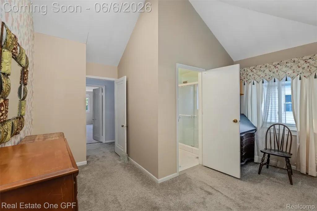 957 Fisher Road Grosse Pointe City MI 48230