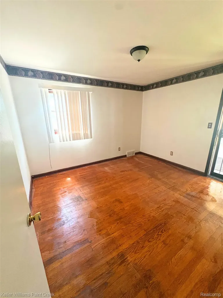 11981 Whitehill Street Detroit City MI 48224