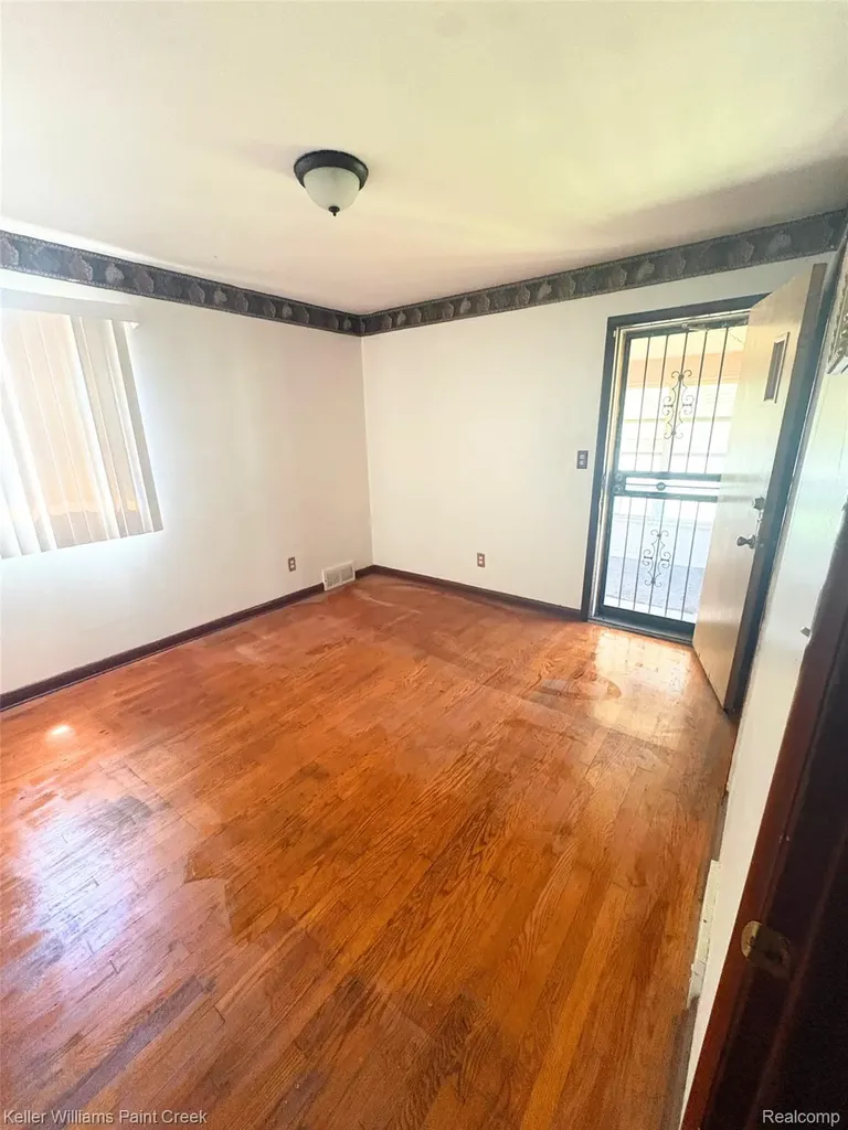 11981 Whitehill Street Detroit City MI 48224