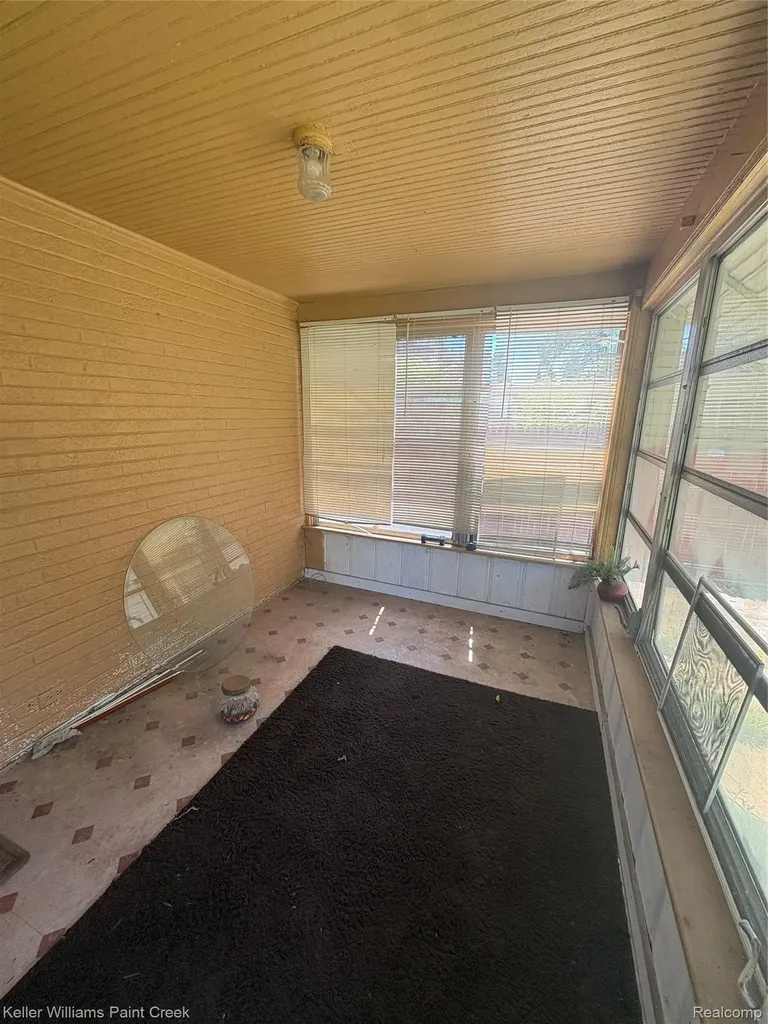11981 Whitehill Street Detroit City MI 48224