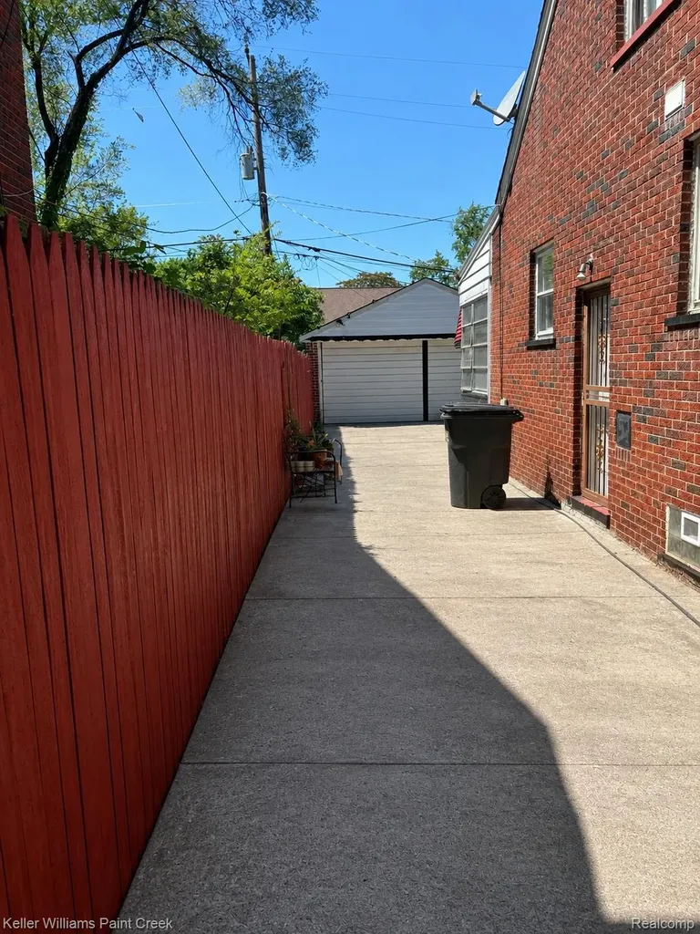 11981 Whitehill Street Detroit City MI 48224