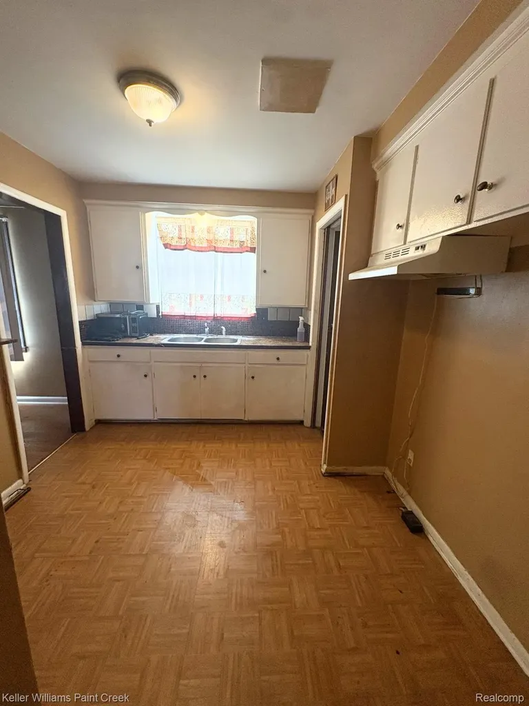 11981 Whitehill Street Detroit City MI 48224